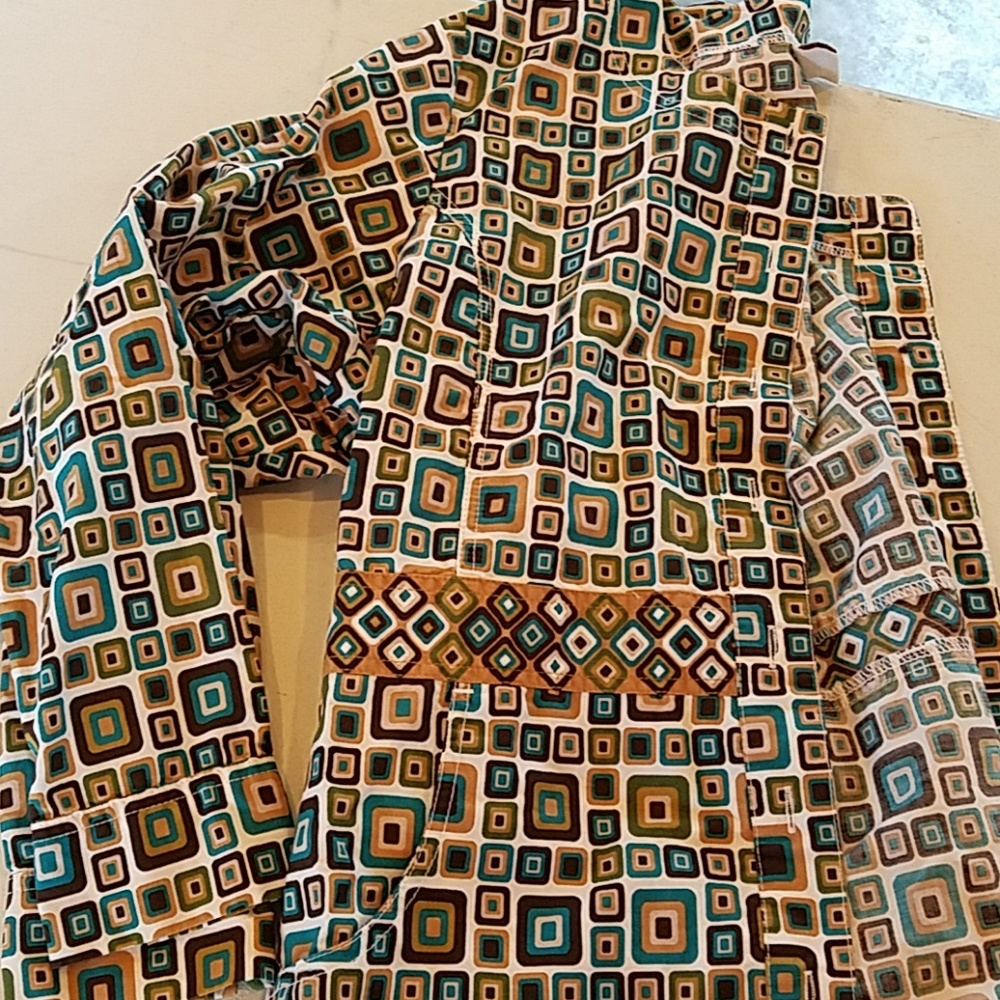 Super cute scrub jacket